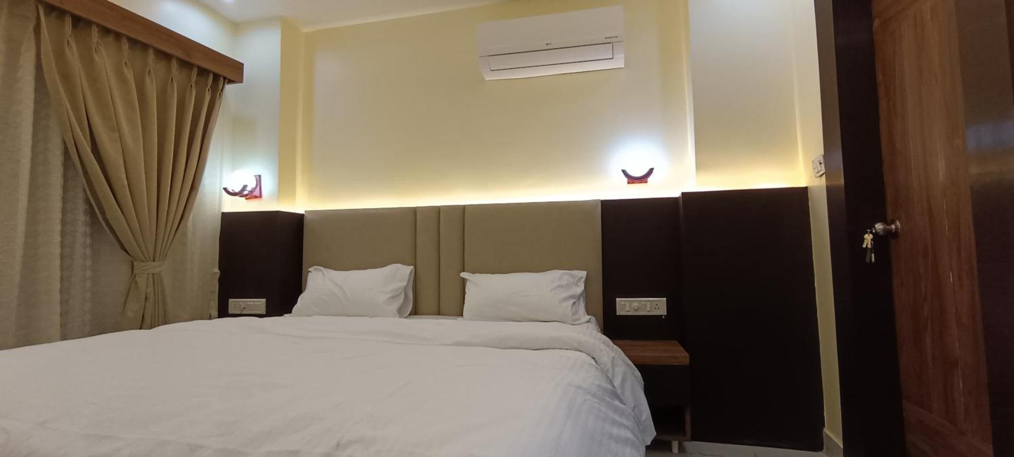 The Banaras Hotel فاراناسي المظهر الخارجي الصورة